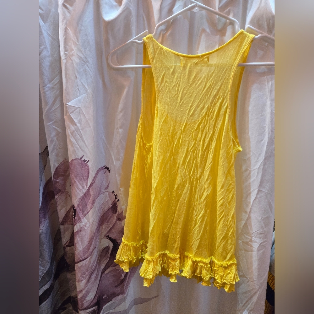 Steve Madden Yellow Ruffled Tank Top - Picture 4 of 4